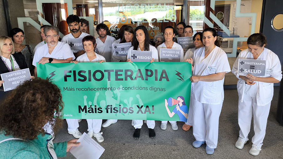 Concentraciones para reclamar más fisioterapeutas en el servicio gallego de salud